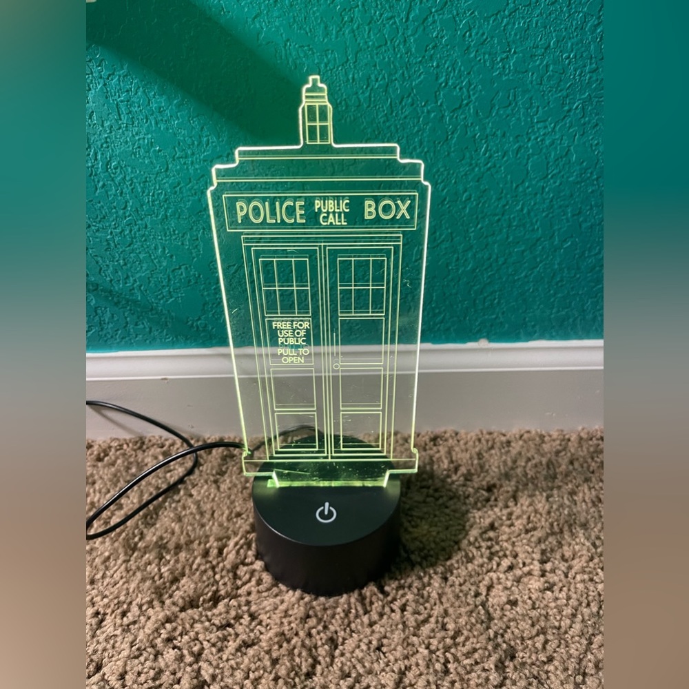 Multicolored Police Box Light - Picture 2 of 9